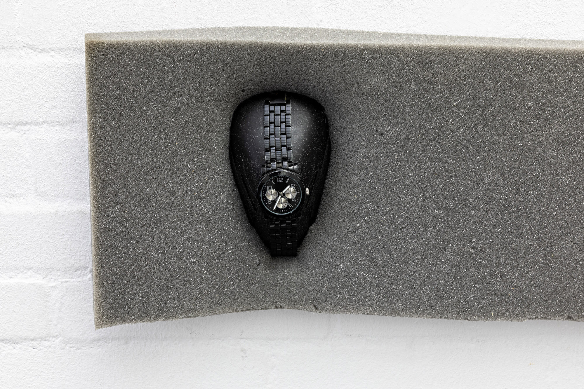 Daphne Ahlers, States of insecurity (01:36, 01:15), 2022